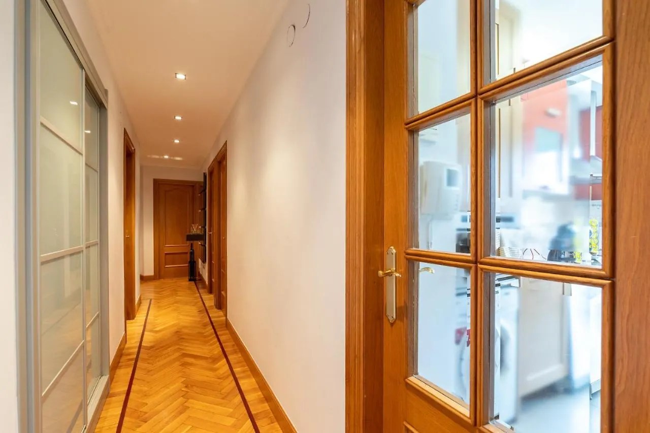 Comfy & Luminous Terrace Apartment San Sebastián