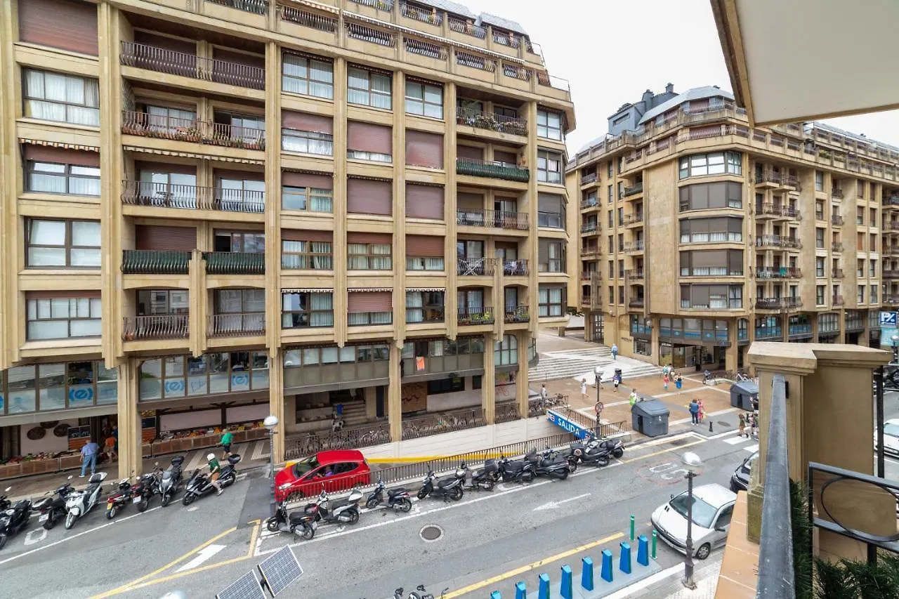 Comfy & Luminous Terrace Apartment San Sebastián