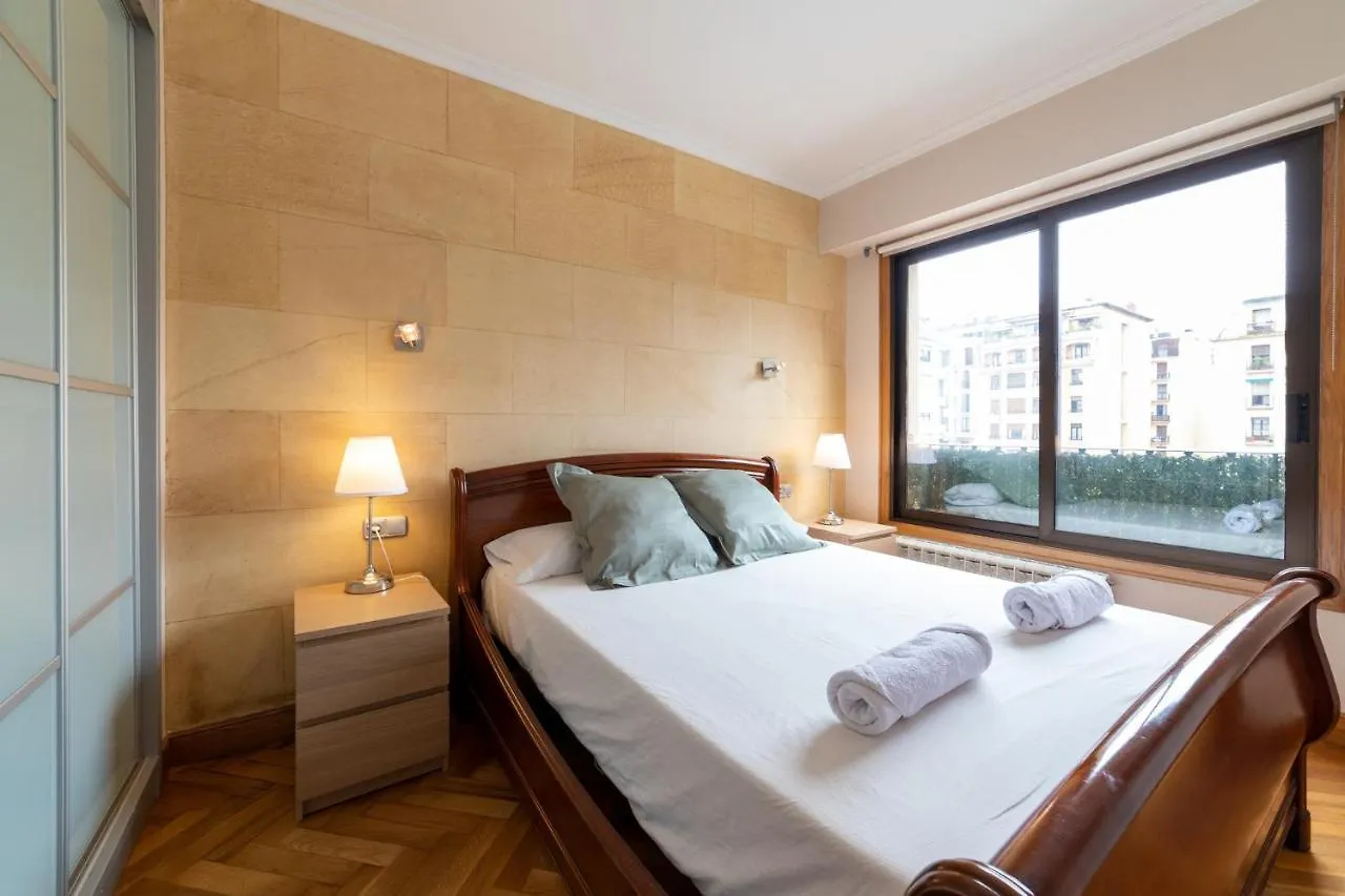 Comfy & Luminous Terrace Apartment San Sebastián