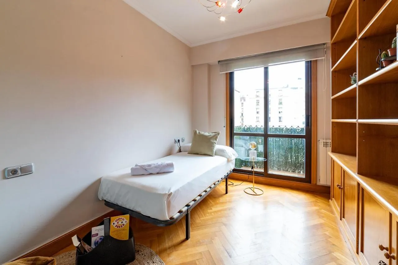Comfy & Luminous Terrace Apartment San Sebastián Hiszpania