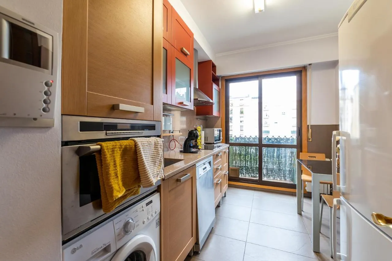 Comfy & Luminous Terrace Apartment San Sebastián